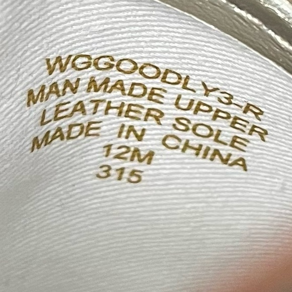 Gold GUESS GOODLY logo sneaker NWOT - Womens 12 - RARE! - Picture 7 of 7